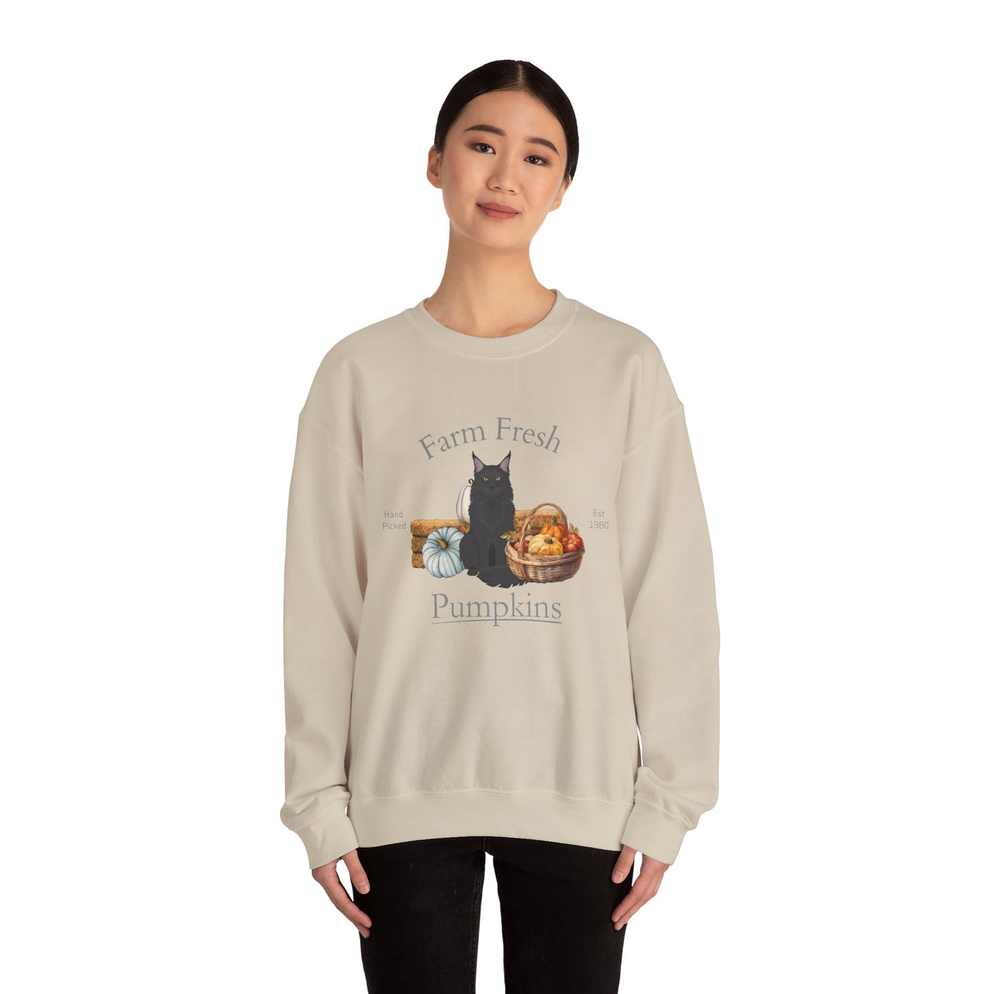 Maine Coon Cat Fall Farm Fresh Unisex Heavy Blend Crewneck Sweatshirt