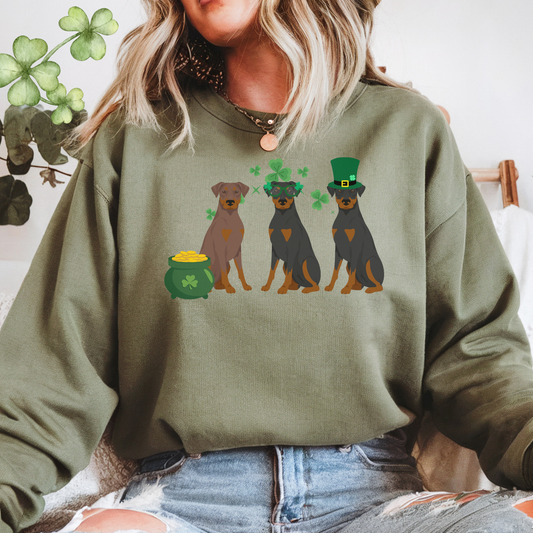 Doberman Pinscher Dog St Patricks Day Unisex Heavy Blend Crewneck Sweatshirt, St Pattys day, Cute Dog Mom Gift