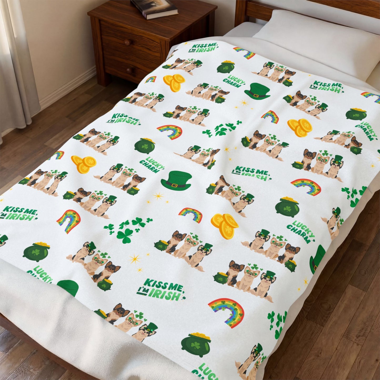 Chihuahua Dog St Patrick’s Day Velveteen Plush Blanket